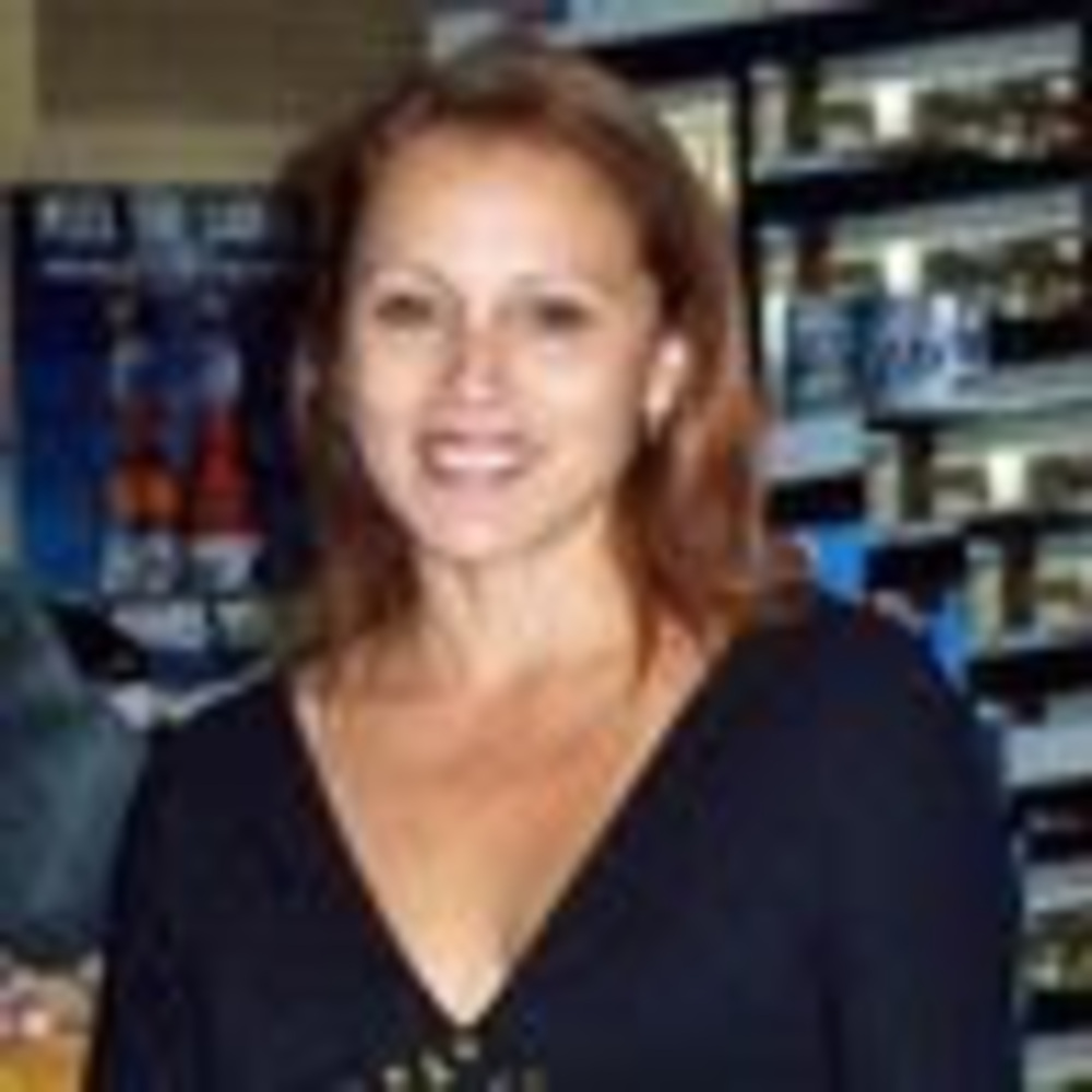 Meet your Posher, Lauria